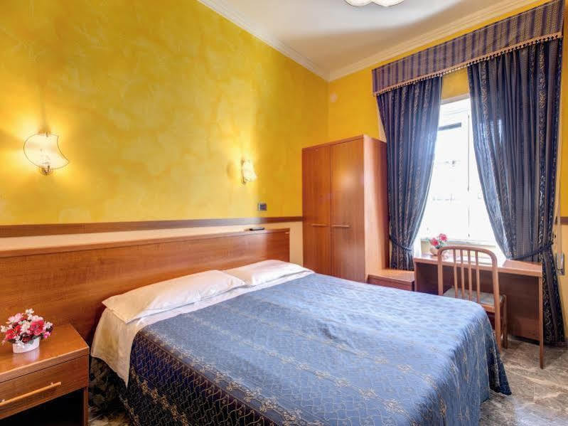 רומא Hotel Planet מראה חיצוני תמונה